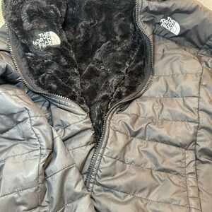 The North Face Kids Charcoal Puffer Jacket reversible